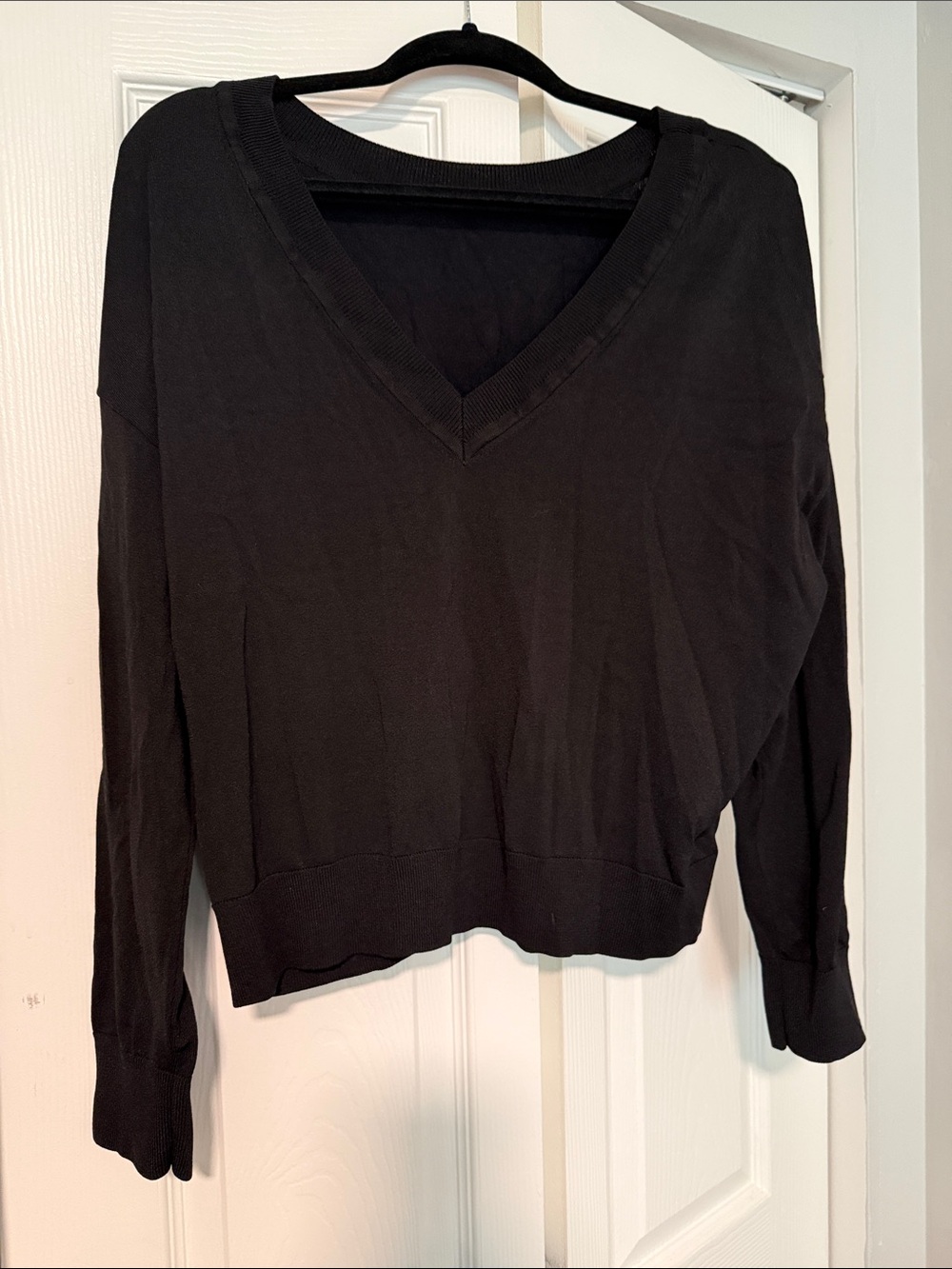 Black V-Neck Long Sleeve Sweater